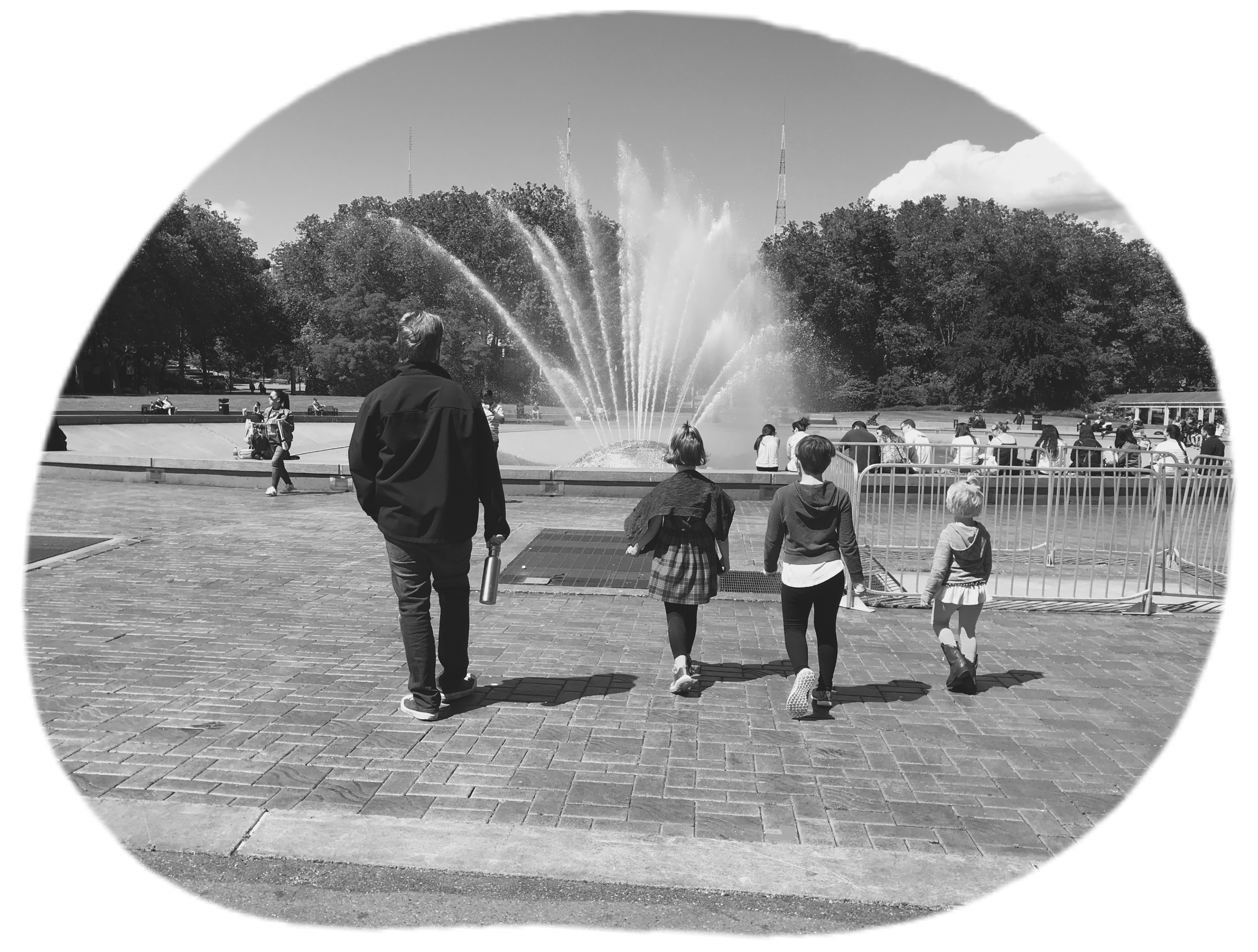 [ My family, Seattle Center Fountain, Seattle, WA 2018 ]